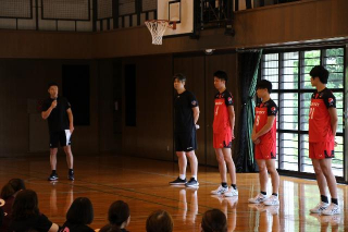 監督、選手紹介