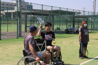 車いすテニス体験