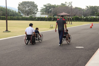 競技用車いす体験