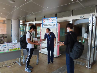 来館者への説明(アクアドーム)