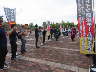 おもてなし武将隊が先導！