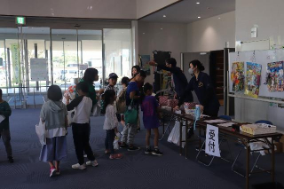 くじ引きの様子