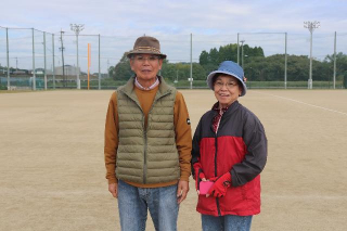 男子の部女子の部で優勝された佐藤ご夫妻