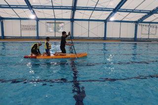 先生が漕ぐSUPに乗って